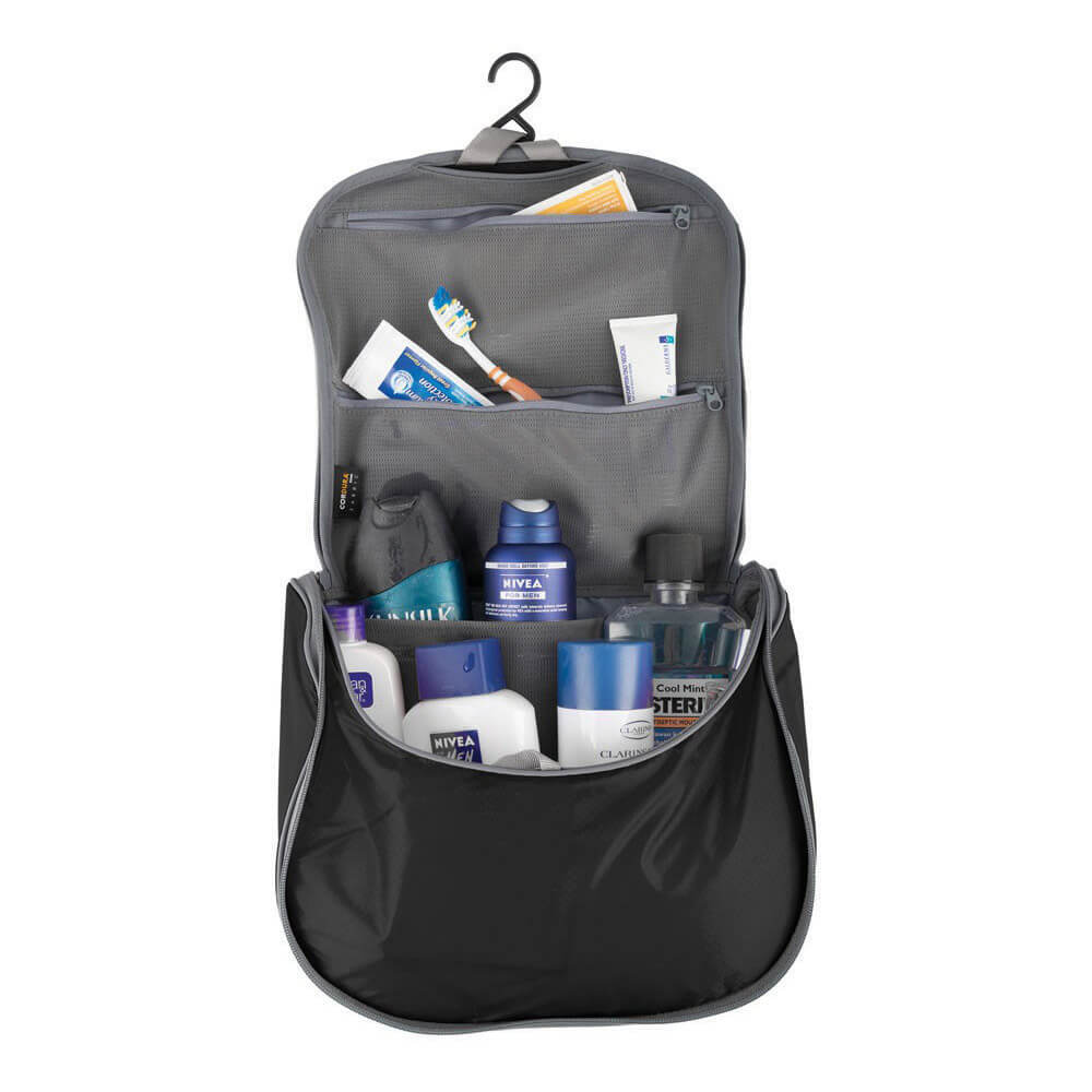 Borsa da toeletta da mare a vetta in viaggio.